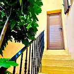Rafaela Old Town Apartment Rhodes City