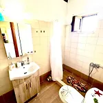Rafaela Old Town Apartment *